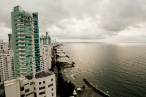 Beautiful beachfront Apt in Bocagrande Cartagena